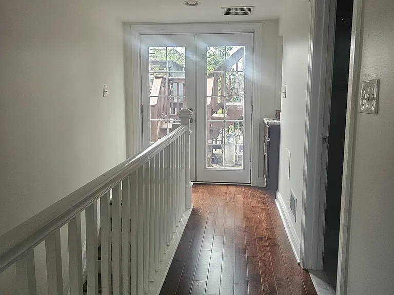 709 Van Lill St — Photo 7