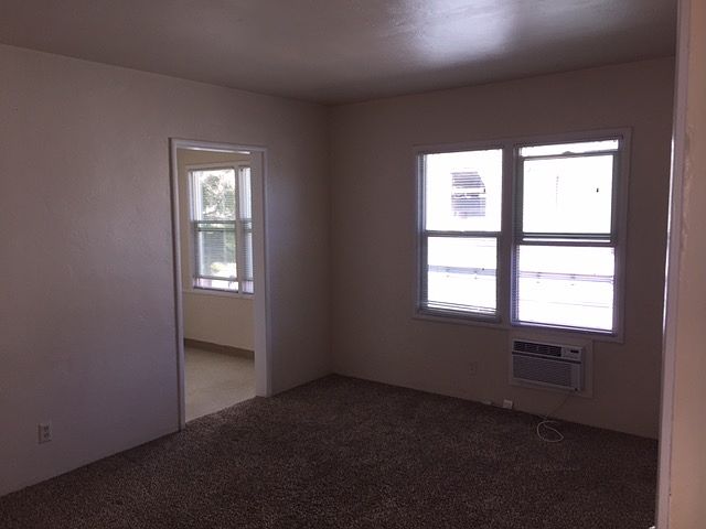 1st image of 1905 21st St APT 8
