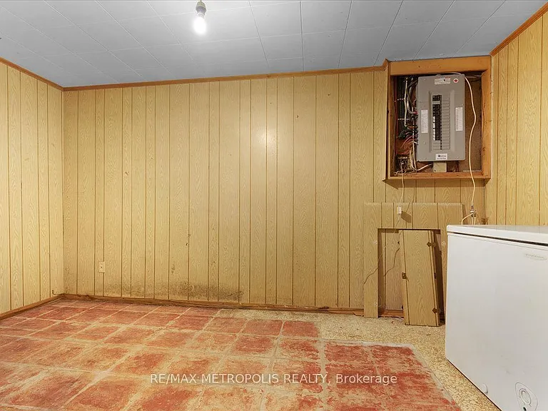 23 Silver Aspen Cres #MAIN — Photo 34