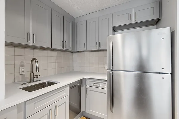 Rented by Nest Seekers International | media 1