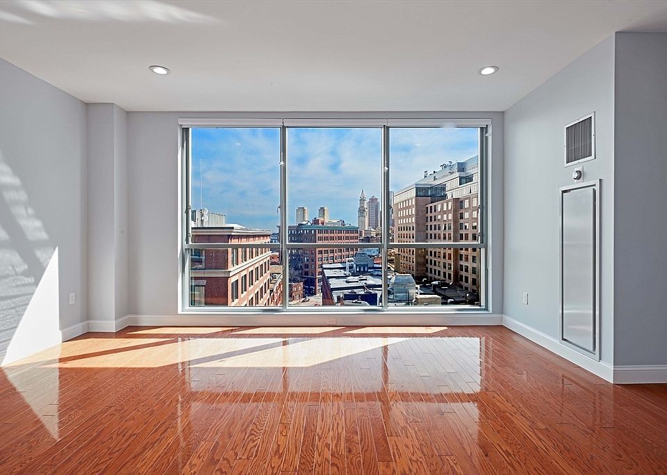 1st image of 234 Causeway St #U819