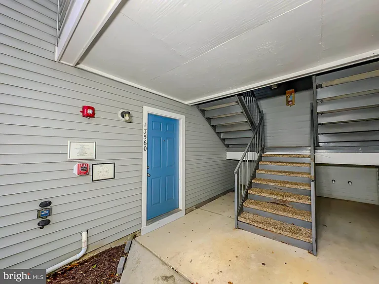 13560 Lord Sterling Pl #9-4 — Photo 2