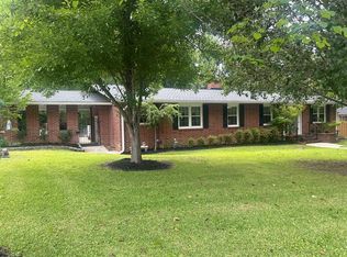 118 Ridgewood Cir, Greenwood, SC 29649