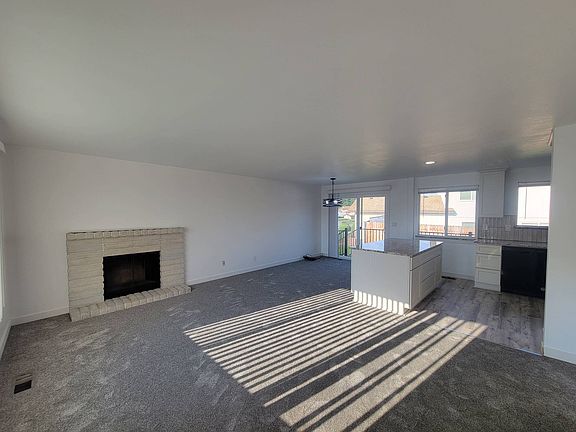 4th image of 1603 Eagle St