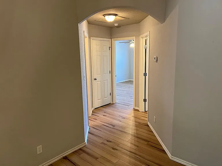 2415 S 7th St — Photo 18
