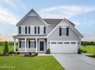 1254 Middle Crest Dr, Bolivia, NC 28422