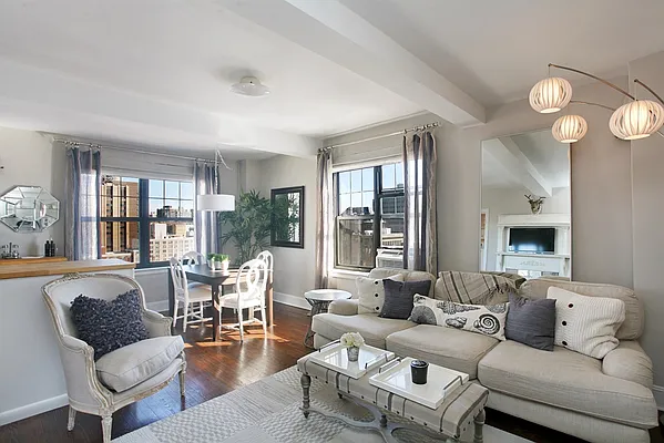 Rented by Corcoran | media 25