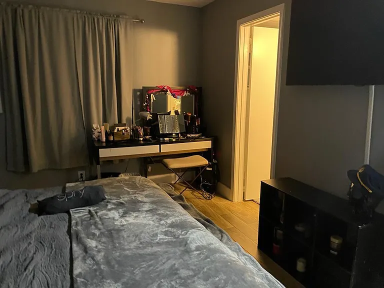 9997 Three Lakes Cir — Photo 18