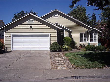 1st image of 823 Hayes St