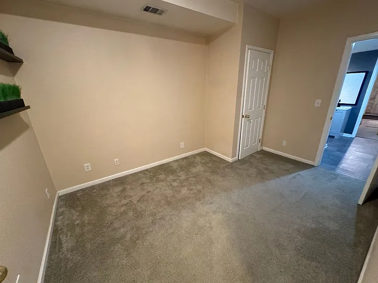 1701 Grove St — Photo 25