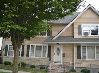 2 Benjamin Pl, Staten Island, NY 10303