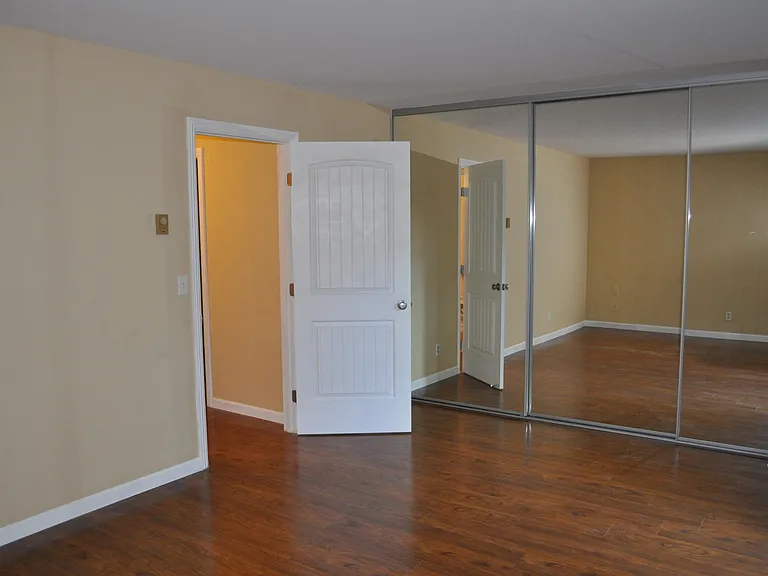 765 N Rengstorff Ave #11 — Photo 3