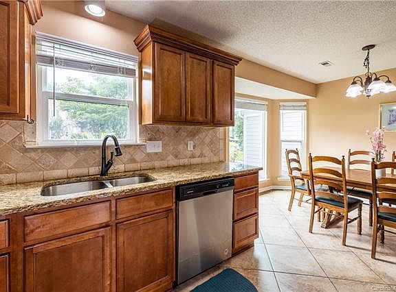 5th image of 7312 Barn Stone Dr