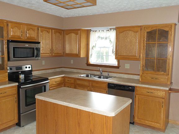 5th image of 155 Fox Harbor Dr