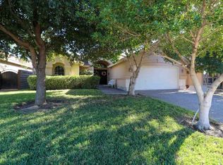 601 Puig Dr, Laredo, TX 78045