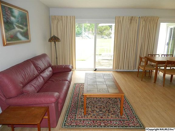 4th image of 2012 Burlingame Dr SE