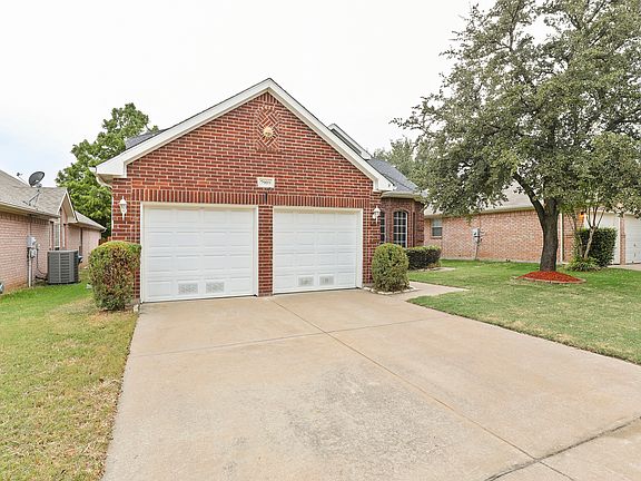 2nd image of 7909 Kern Ln