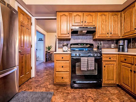 2nd image of 7613 Hermitage Pl