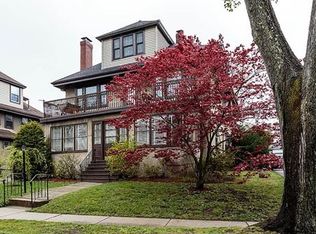 10 Pine St #10, Belmont, MA 02478