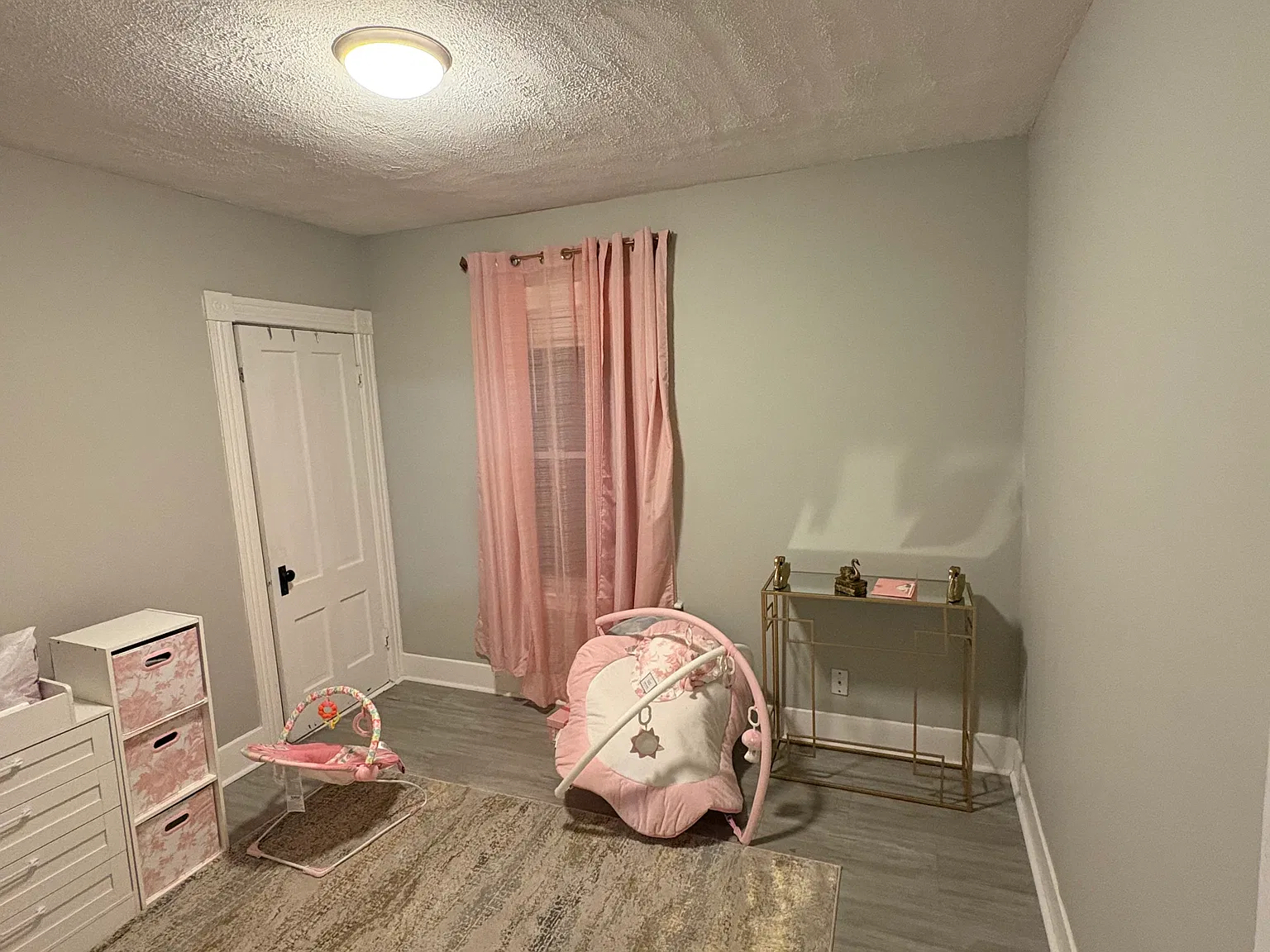 2 bed, 800 sqft, $1,650 — Photo 2