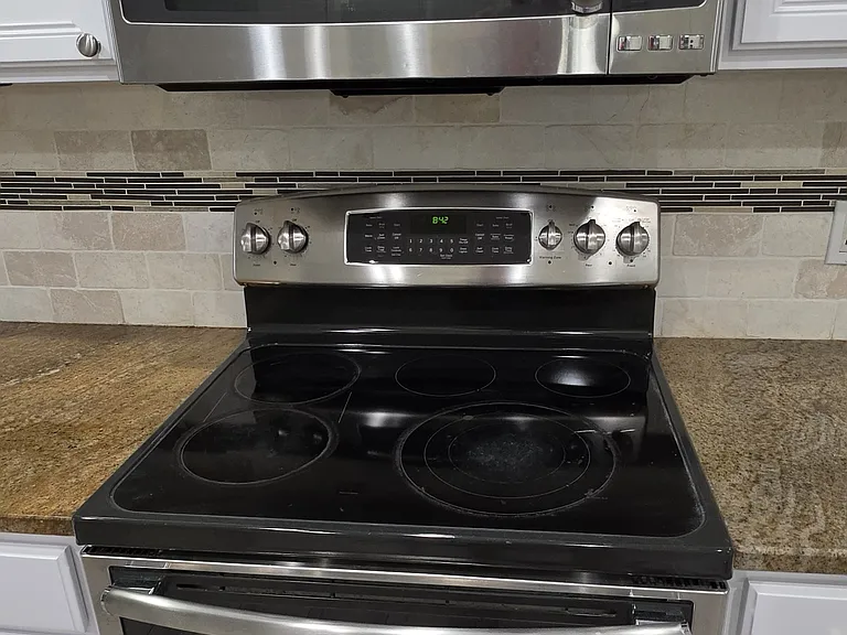 1116 Stillwell Rdg — Photo 12