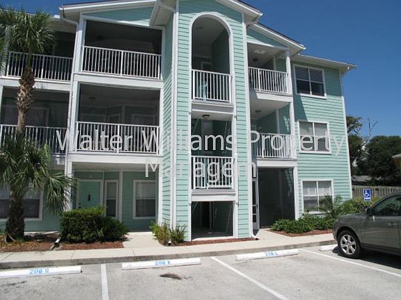 2nd image of 208 16th St Unit H
