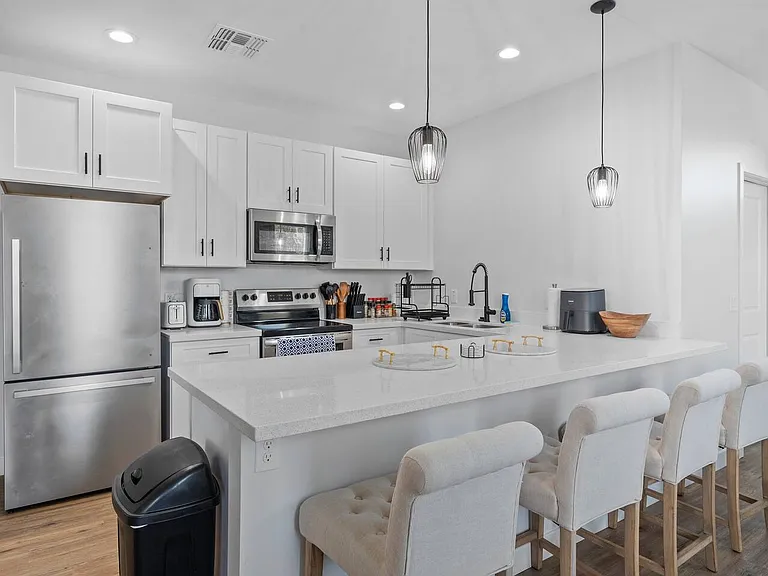 3753 E Polk St #A — Photo 4