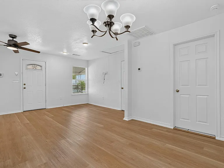 5301 Scoggins St — Photo 12