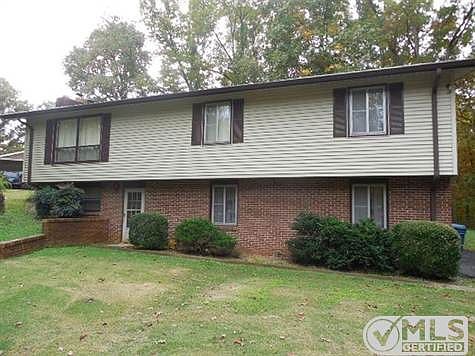 2nd image of 108 Wilmington Way