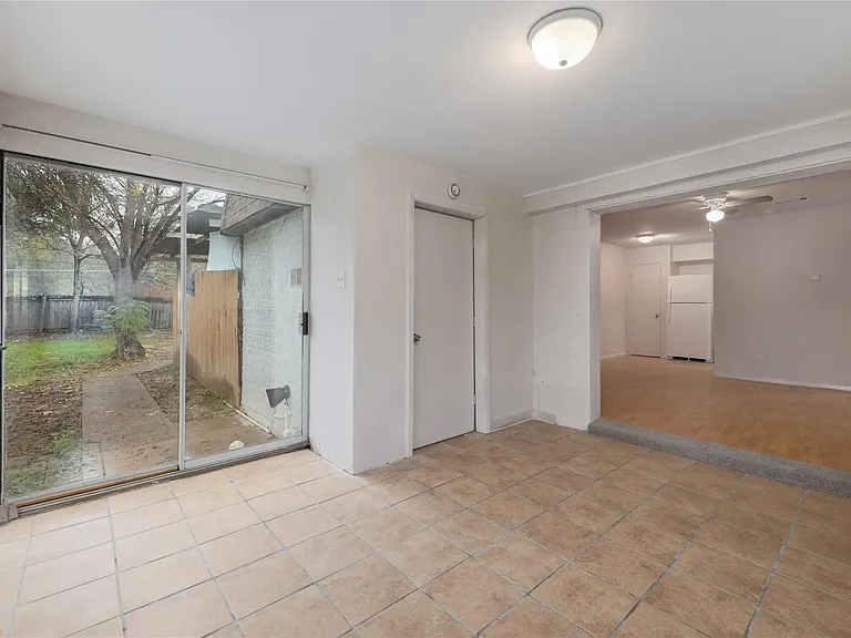 2201 Mission Hill Cir #4 — Photo 10