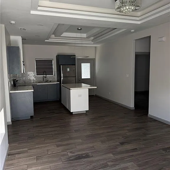 1603 Angelina Dr #4 — Photo 2