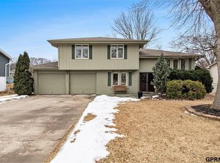 2623 N 99th St, Omaha, NE 68134