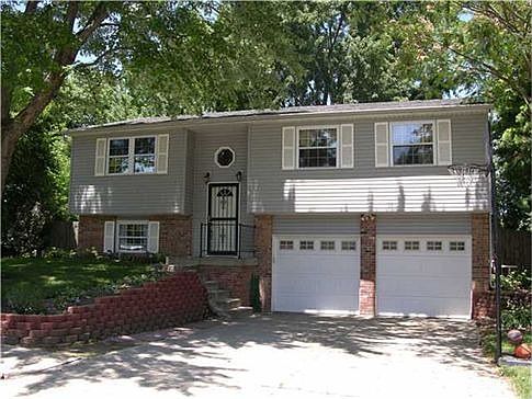 1st image of 3430 Pinetop Dr