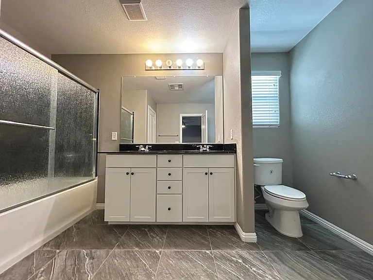 9841 Colenso Ct — Photo 12
