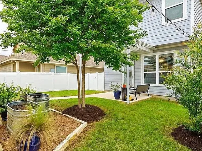 1020 Horne Dr — Photo 6