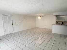 11607 NW 29th St