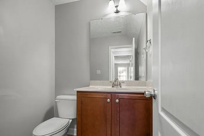 2105 Calista Cir — Photo 20