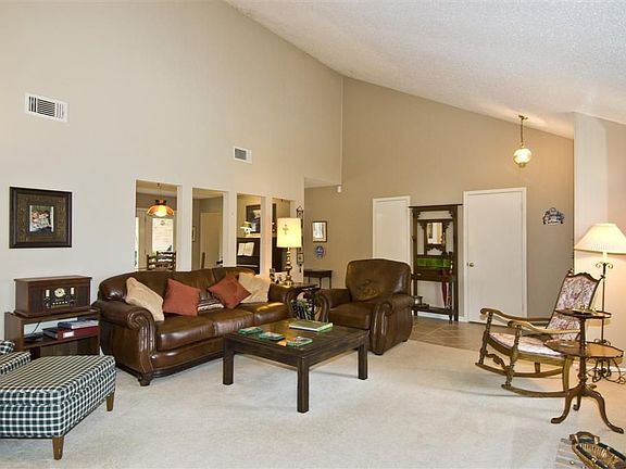 4th image of 13315 Canaan Bridge Dr