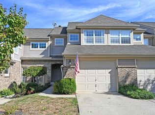 2447 Coveyrun S, Cincinnati, OH 45230
