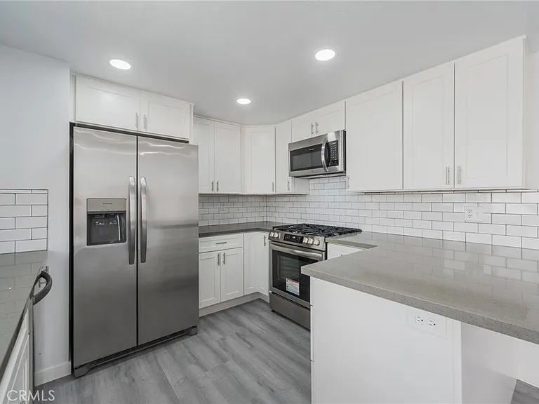 10062 Ellis Ave — Photo 7