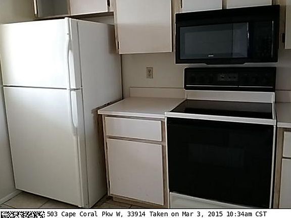 3rd image of 503 Cape Coral Pkwy W APT 202