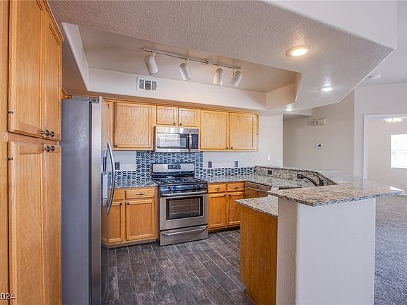 2nd image of 6704 Dorita Ave Unit 202