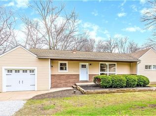 1861 Whychwood Dr, Akron, OH 44312