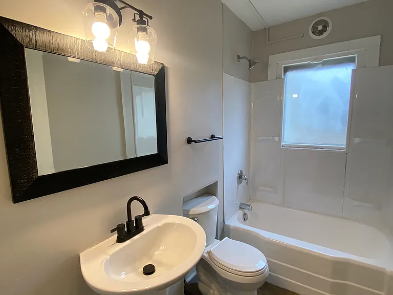 147 E Bridge St #2 — Photo 26