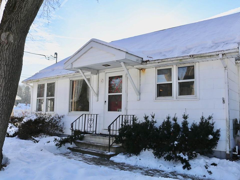 1st image of 34 Hackett St