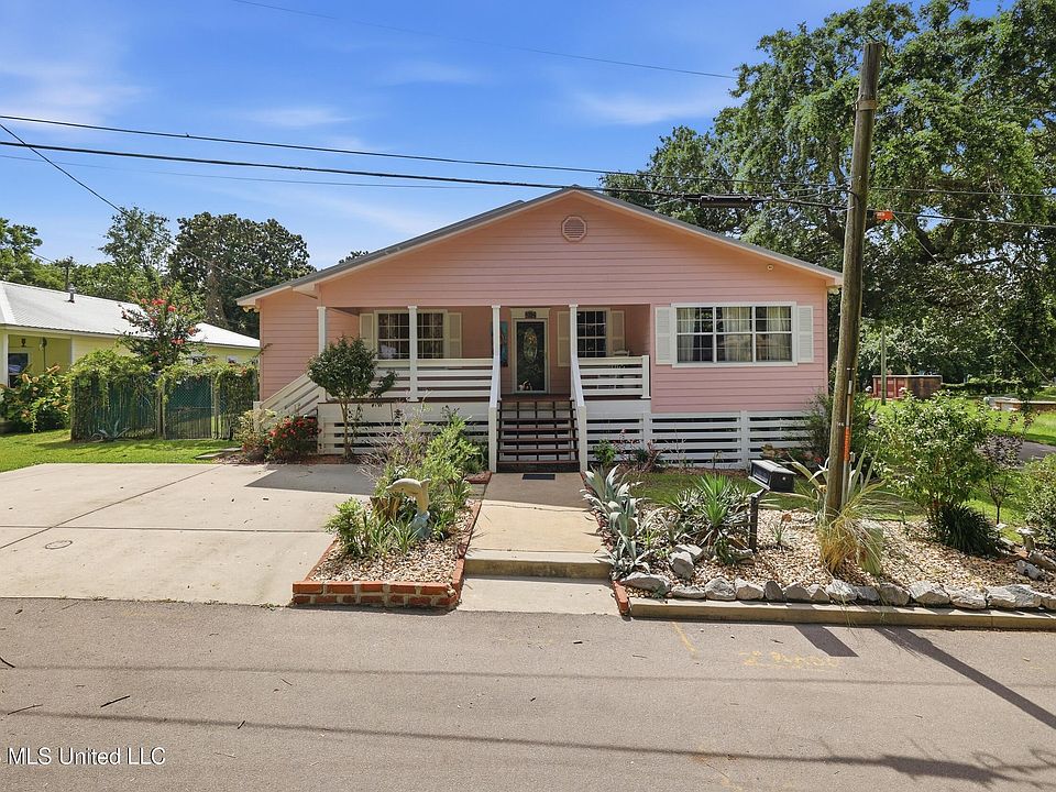 1st image of 141 Caldwell Ave