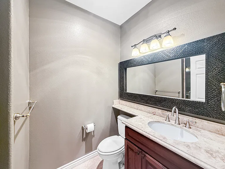 14212 Sandhill Rd — Photo 32