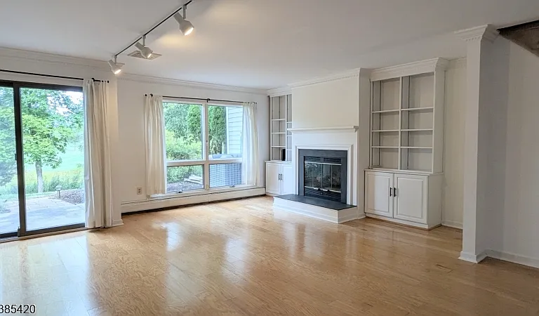 13 Stryker Ct — Photo 11