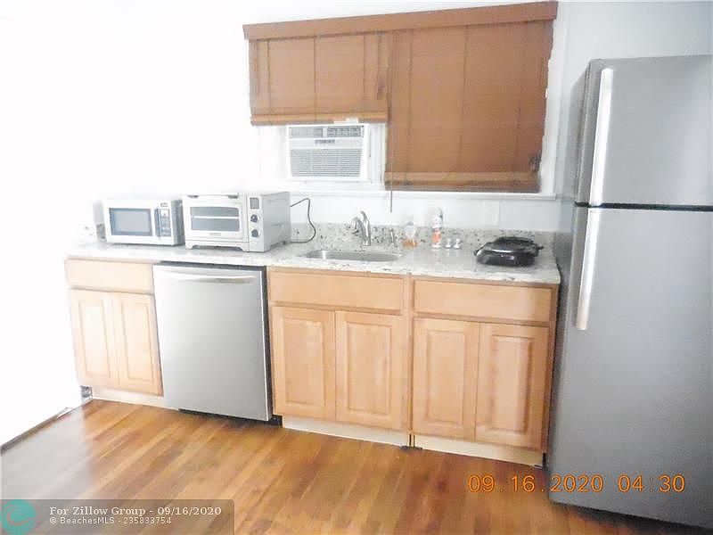 2nd image of 231 NE 20th Ave #2