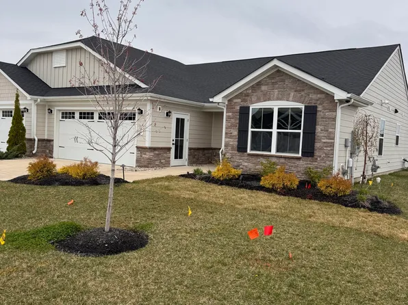 99 Gnarled Oak Ln, Whiteland, IN 46184